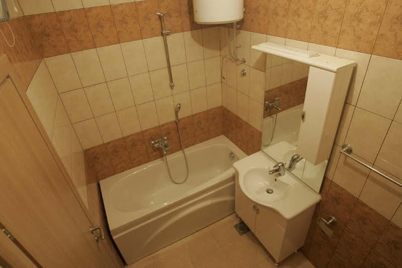 Hotel Grand ツェティニェ エクステリア 写真