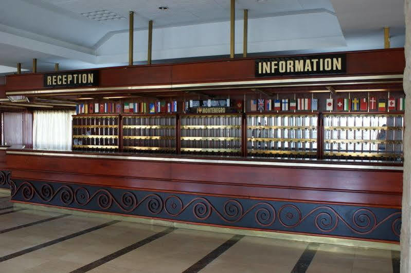 Hotel Grand ツェティニェ インテリア 写真